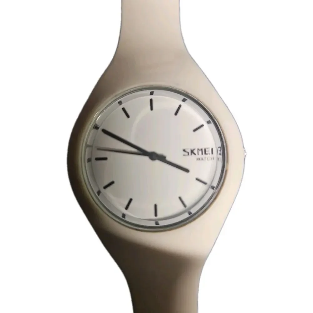 SKMEI Watch White Buckle Rubber Band Round Face WR30M Simple Stylish SR626SW